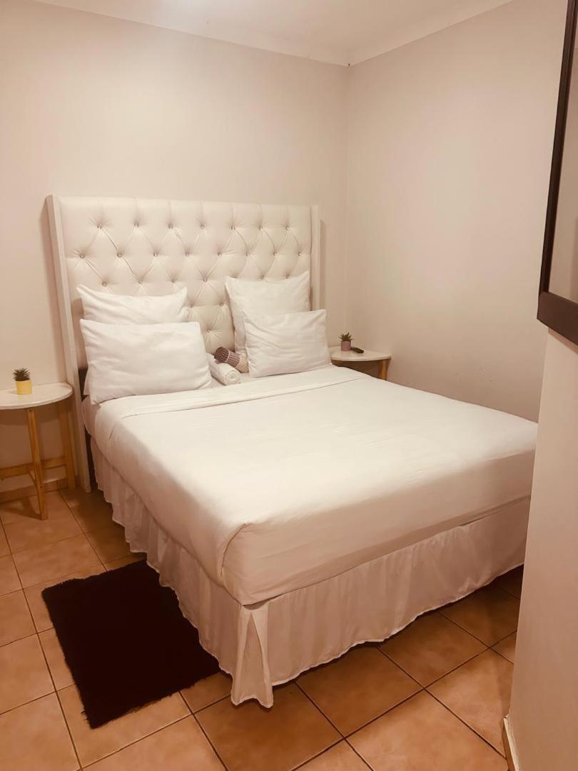 Coastwave Guest House Walvis Bay Eksteriør billede