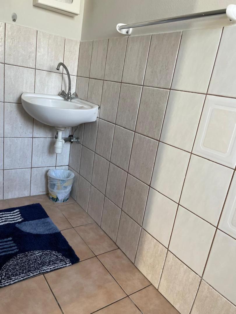 Coastwave Guest House Walvis Bay Eksteriør billede