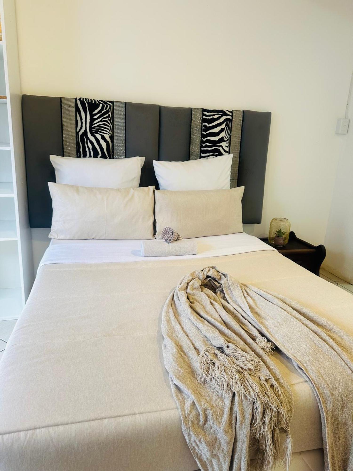 Coastwave Guest House Walvis Bay Eksteriør billede