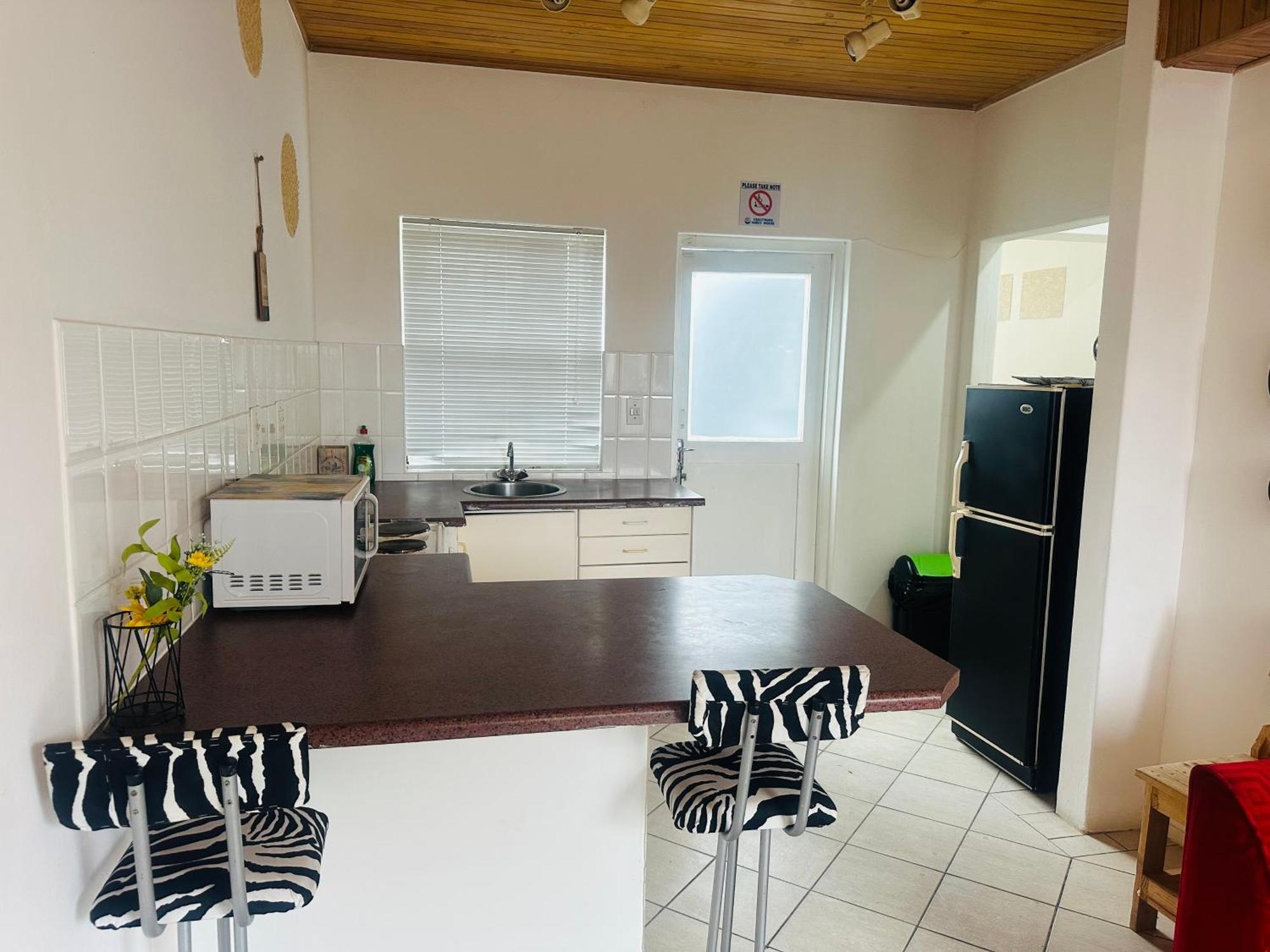 Coastwave Guest House Walvis Bay Eksteriør billede
